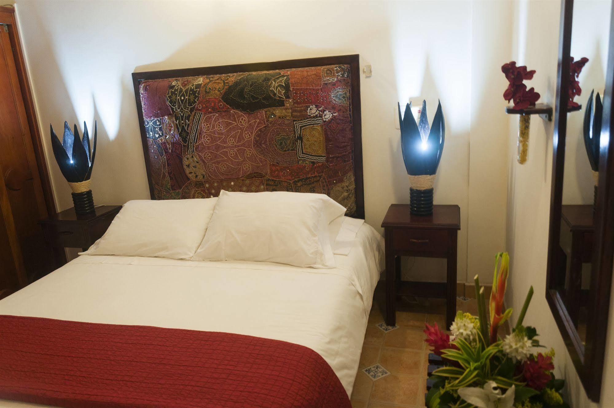 Hotel Casa Del Curato Cartagena  Exterior foto